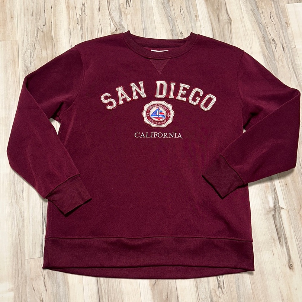 San Diego California sweatshirt size XL